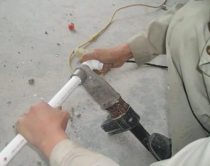 崖州漏水维修电话